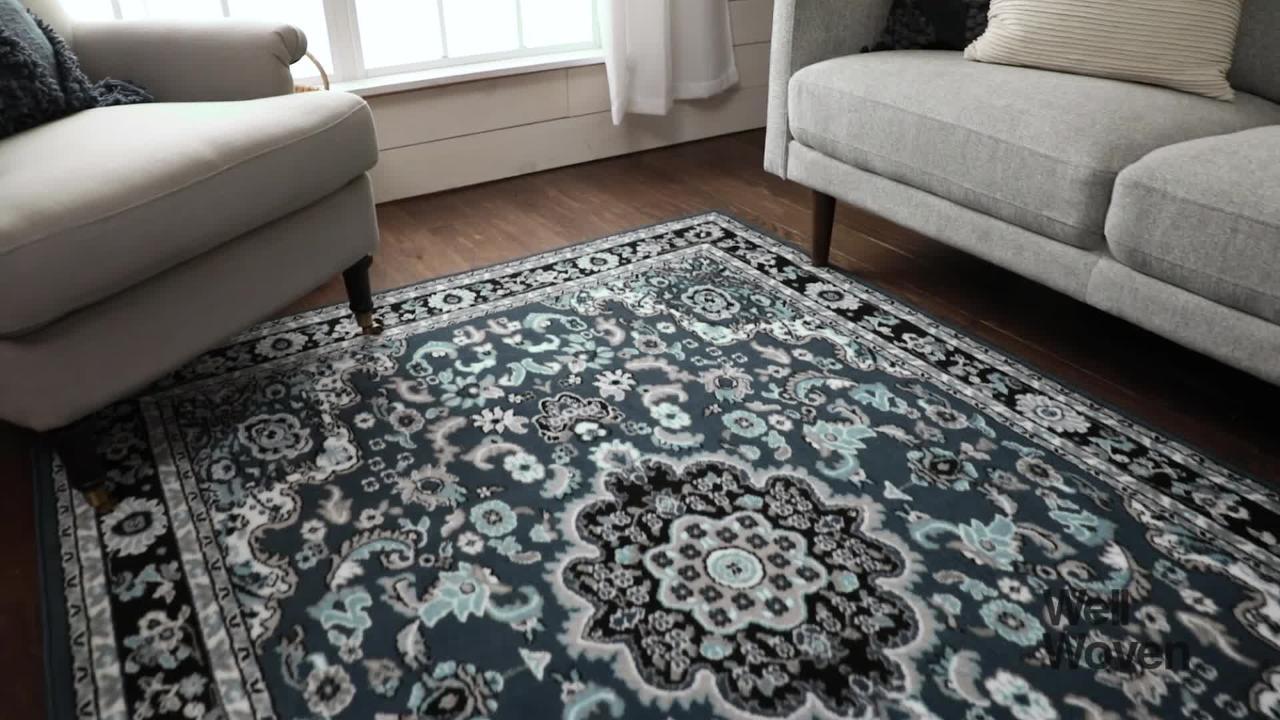 فرش دستباف فیلی رنگ